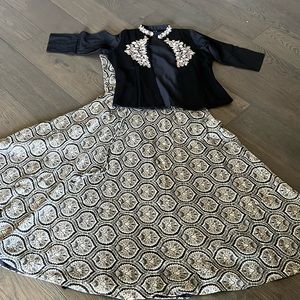 Indian salwar suit/Anarkali dress.